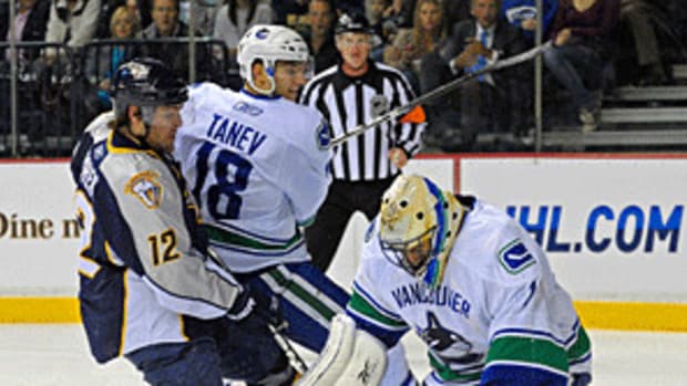 roberto-luongo.gif